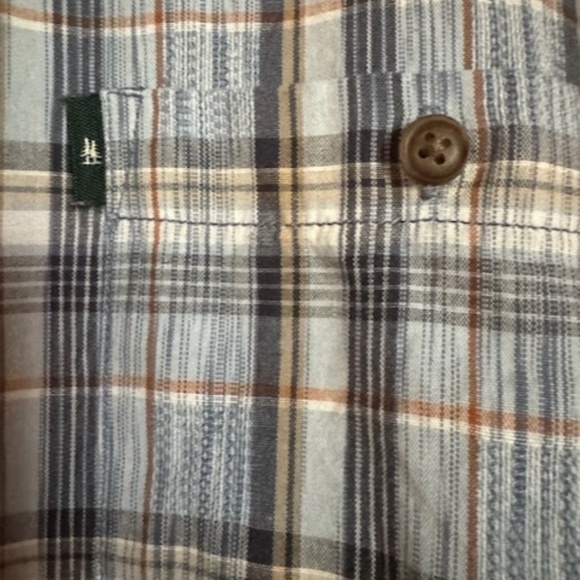 G.H.Bass & Co mens plaid collar shirt , short sleeve , pocket in front - Picture 3 of 8